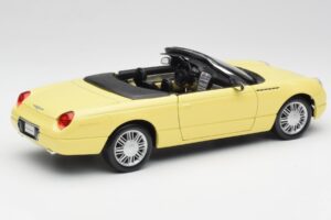 Ford Thunderbird Show Car Gelb Maisto 1:18 50335 Druckguss — Bild 3 von 8