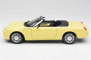 Ford Thunderbird Show Car Gelb Maisto 1:18 50335 Druckguss — Bild 4 von 8