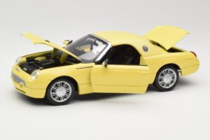 Ford Thunderbird Show Car Gelb Maisto 1:18 50336 Druckguss — Bild 2 von 8