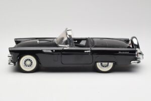 Ford Thunderbird Cabriolet Schwarz Revell 1:18 8818-M1 Druckguss — Bild 4 von 8