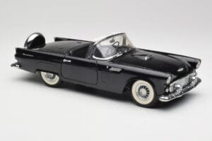 Ford Thunderbird Cabriolet Schwarz Revell 1:18 8818-M1 Druckguss — Bild 6 von 8