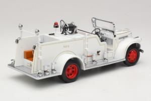 GMC Feuerwehrauto Weiß Road Signature 1:18 20068 Druckguss — Bild 3 von 9
