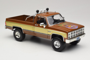 GMC K-2500 Sierra Grande Braun GreenLight 1:18 13560 Druckguss — Bild 6 von 8
