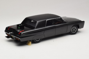 Chrysler Imperial Black Beauty Green Hornet TV Series AUTOart 1:18 71546 Druckguss — Bild 3 von 8
