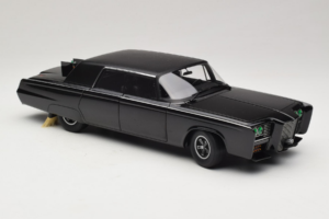 Chrysler Imperial Black Beauty Green Hornet TV Series AUTOart 1:18 71546 Druckguss — Bild 6 von 8