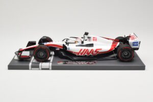 Haas VF-22 #20 K. Magnussen Bahrain GP 2022 Minichamps 1:18 117220120 Druckguss