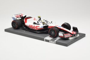 Haas VF-22 #47 M. Schumacher Bahrain GP 2022 Minichamps 1:18 117220147 Druckguss — Bild 4 von 6