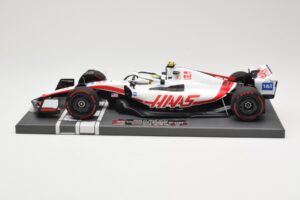 Haas VF-22 #47 M. Schumacher Bahrain GP 2022 Minichamps 1:18 117220147 Druckguss