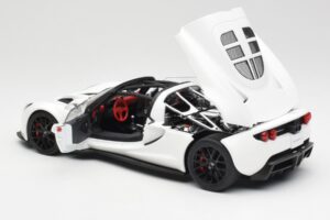 Hennessey Venom GT Weiß AUTOart 1:18 75404 Druckguss — Bild 5 von 8