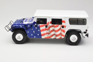 Hummer H1 AM General Gore-Lieberman Humvee America Exoto 1:18 1807 Druckguss — Bild 4 von 8