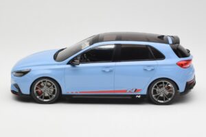 Hyundai i30 N Hellblau MCG 1:18 MCG18503 Druckguss — Bild 3 von 6
