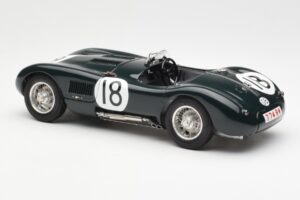 Jaguar C-Type #18 T. Rolt / D. Hamilton 24 Hours of Le Mans Winner 1953 CMC 1:18 M-195 Druckguss — Bild 5 von 6