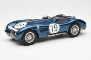 Jaguar C-Type #19 J. Stewart Ecurie Ecosse Goodwood Members Meeting 1954 CMC 1:18 M-192 Druckguss