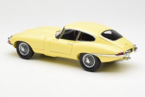 Jaguar E-Type 3.8 Series 1 Hellgelb Kyosho 1:18 08954LY Druckguss — Bild 7 von 8