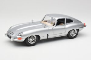 Jaguar E-Type Series 1 Silber Bburago 1:18 3018-M2 Druckguss