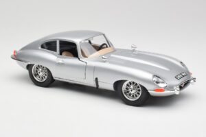 Jaguar E-Type Series 1 Silber Bburago 1:18 3018-M2 Druckguss — Bild 6 von 8