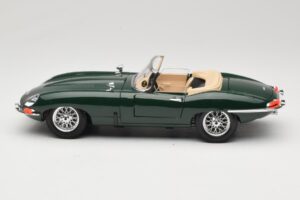 Jaguar E-Type Series 1 Roadster Grün Bburago 1:18 3016-M1 Druckguss — Bild 4 von 8