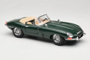 Jaguar E-Type Series 1 Roadster Grün Bburago 1:18 3016-M1 Druckguss — Bild 6 von 8