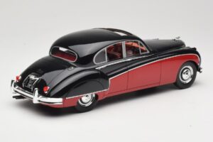 Jaguar Mk VIII Schwarz & Dunkelrot BoS Models 1:18 BOS408 Resin — Bild 2 von 6