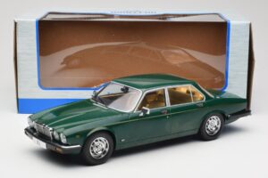 Jaguar XJ Series III Dunkelgrün MCG 1:18 MCG18175 Druckguss — Bild 6 von 6