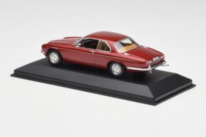 Jaguar XJ12 Coupe Regency Rot Minichamps 1:43 400130461 Druckguss — Bild 3 von 4