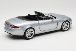 Jaguar XK X150 Cabriolet Silber Minichamps 1:18 153130533 Druckguss — Bild 3 von 8