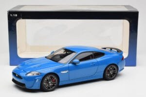 Jaguar XKR-S X150 French Racing Blau AUTOart 1:18 73641 Druckguss — Bild 8 von 8