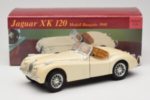 Jaguar XK120 Weiß Eduscho 1:18 7482-1HTH Druckguss — Bild 8 von 8