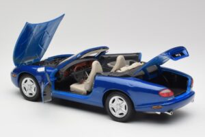 Jaguar XK8 X100 Cabriolet Azure Blau Maisto 1:18 50286 Druckguss — Bild 5 von 8
