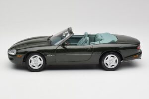 Jaguar XK8 X100 Cabriolet British Racing Grün Maisto 1:18 50285 Druckguss — Bild 4 von 8