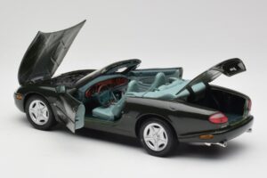 Jaguar XK8 X100 Cabriolet British Racing Grün Maisto 1:18 50285 Druckguss — Bild 5 von 8
