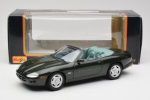 Jaguar XK8 X100 Cabriolet British Racing Grün Maisto 1:18 50285 Druckguss — Bild 8 von 8