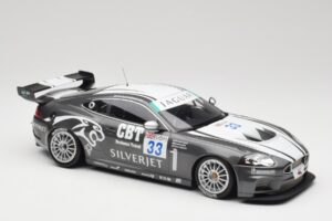 Jaguar XKR GT3 Quaife #33 P. Hall FIA GT3 Championship 2008 Minichamps 1:18 150081333 Druckguss — Bild 4 von 6