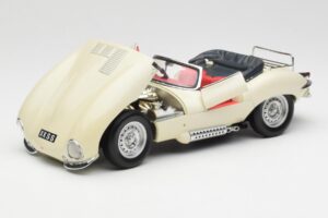 Jaguar XKSS Creme AUTOart 1:18 73512 Druckguss — Bild 2 von 8