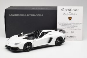 Lamborghini Aventador J Weiß AUTOart 1:18 74674 Druckguss — Bild 8 von 8