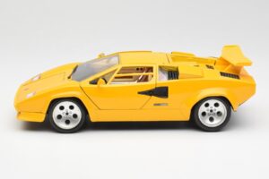 Lamborghini Countach Gelb Bburago 1:18 3037 Druckguss — Bild 4 von 8