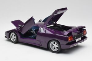 Lamborghini Diablo Jota Lila Maisto 1:18 50276 Druckguss — Bild 5 von 8