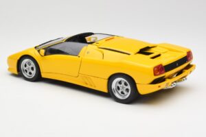 Lamborghini Diablo Roadster Gelb AUTOart 1:18 70092 Druckguss — Bild 7 von 8