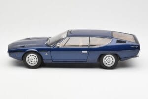 Lamborghini Espada Blau Metallic AUTOart 1:18 74502 Druckguss — Bild 4 von 8