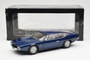 Lamborghini Espada Blau Metallic AUTOart 1:18 74502 Druckguss — Bild 8 von 8