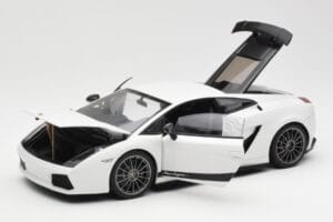 Lamborghini Gallardo Superleggera Monocerus Metallic Weiß AUTOart 1:18 74585 Druckguss — Bild 2 von 8