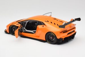 Lamborghini Huracan LP620-2 Super Trofeo Arancio Borealis Pearl Effect Orange AUTOart 1:18 81558 Druckguss — Bild 5 von 8