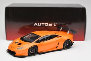 Lamborghini Huracan LP620-2 Super Trofeo Arancio Borealis Pearl Effect Orange AUTOart 1:18 81558 Druckguss — Bild 8 von 8
