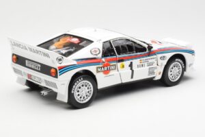 Lancia 037 Martini #1 W. Rohrl / C. Geistdorfer Winner Rally Monte Carlo 1983 Nacht-Version Kyosho 1:18 08306A Druckguss — Bild 3 von 8