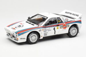 Lancia 037 Martini #1 W. Rohrl / C. Geistdorfer Winner Rally Monte Carlo 1983 Nacht-Version Kyosho 1:18 08306A Druckguss