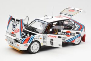Lancia Delta HF 4WD #6 M. Biasion / T. Siviero Martini Rally Monte Carlo 1987 Kyosho 1:18 08960A Druckguss — Bild 2 von 8