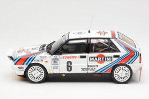 Lancia Delta HF 4WD #6 M. Biasion / T. Siviero Martini Rally Monte Carlo 1987 Kyosho 1:18 08960A Druckguss — Bild 4 von 8