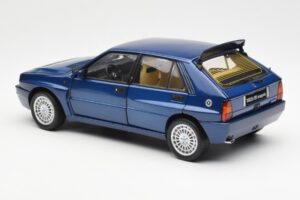 Lancia Delta HF Integrale Evo II Blau Kyosho 1:18 08341BL Druckguss — Bild 7 von 8