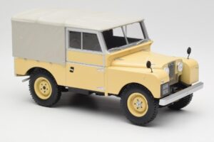 Land Rover 88 Series 1 Hard Top Hellbeige MCG 1:18 MCG18368 Druckguss — Bild 2 von 6