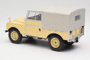 Land Rover 88 Series 1 Hard Top Hellbeige MCG 1:18 MCG18368 Druckguss — Bild 4 von 6